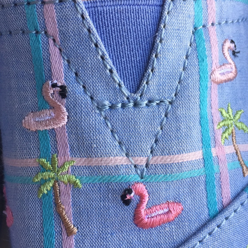 🌸Pink flamingos slip ons! 😍🦋🌸 - Picture 7 of 8